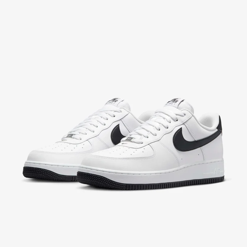 Nike White Men's Air Force 1 '07 Shoes for Men | Best Price UAE